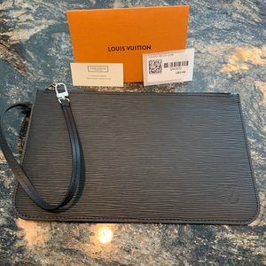 Louis Vuitton Pouchette